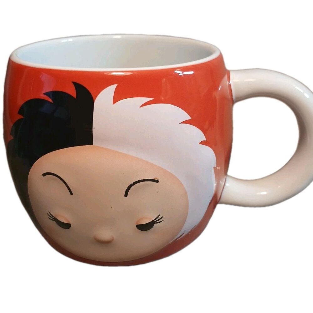 Disney Store REd Tsum Tsum Cruella De Vil Ceramic Coffee Mug Cup Large Heavy